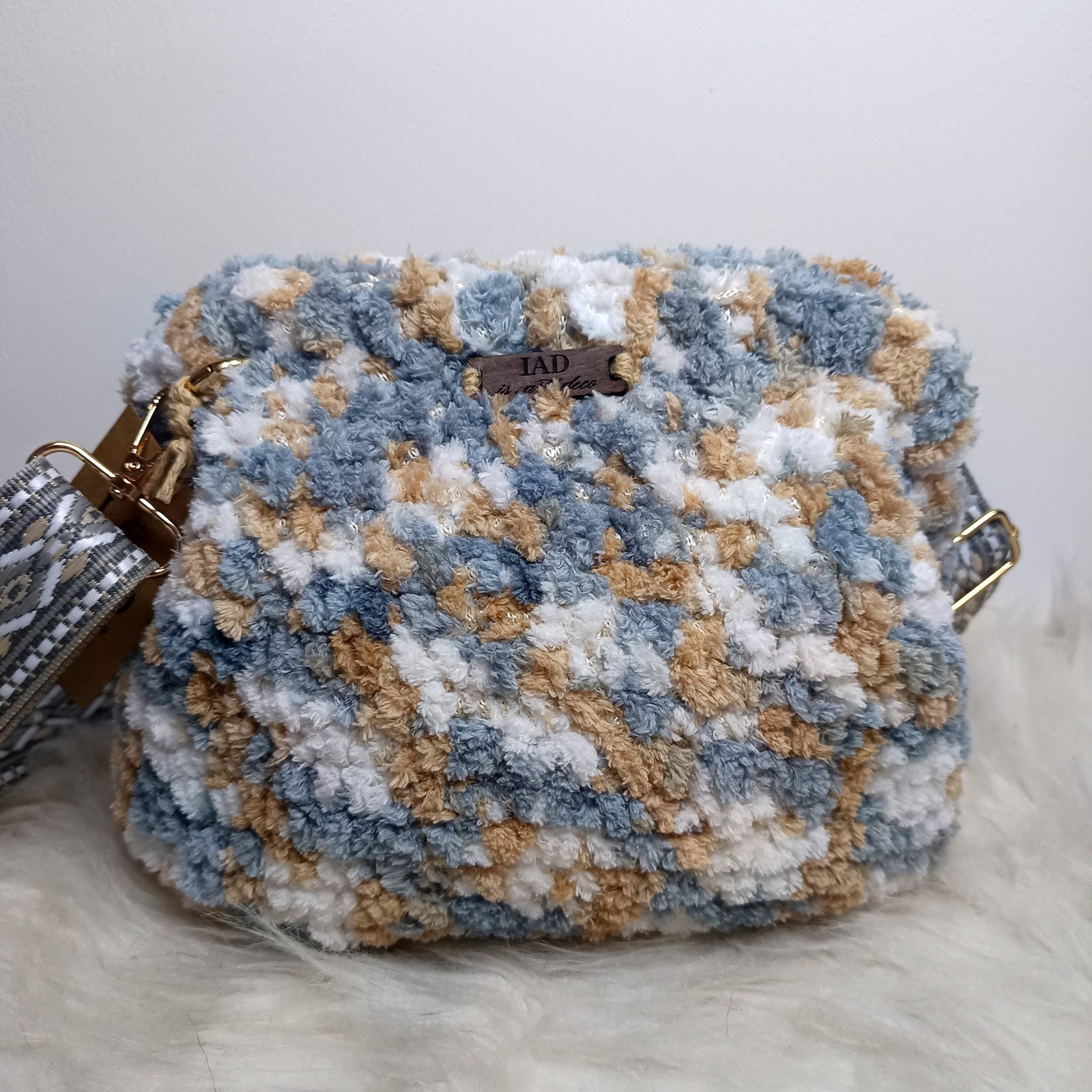 KAYA clutch – Image 3